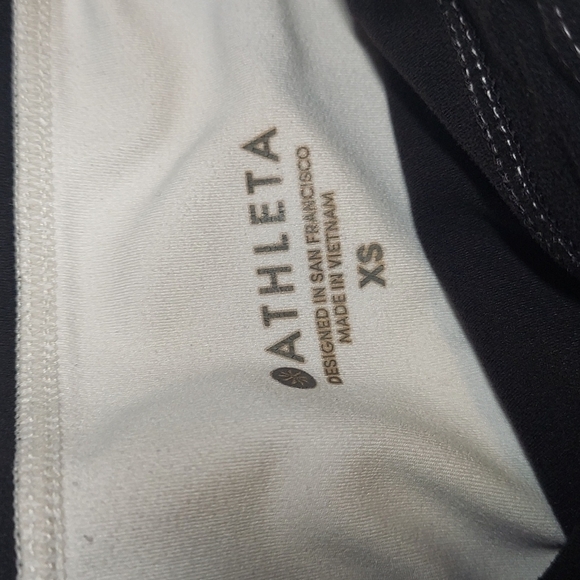 Athleta 3/4 pant XS - Picture 2 of 9